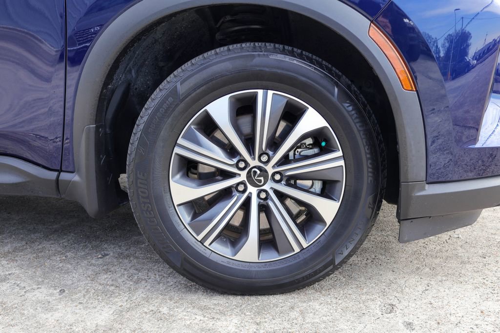 Used 2023 INFINITI QX60 Pure image 28