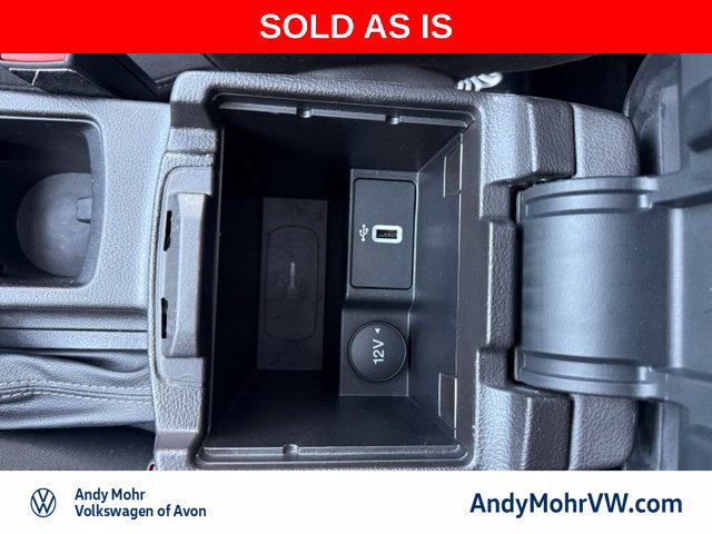 Used 2017 Ford Focus SEL w/ Cold Weather Package FWD image 28