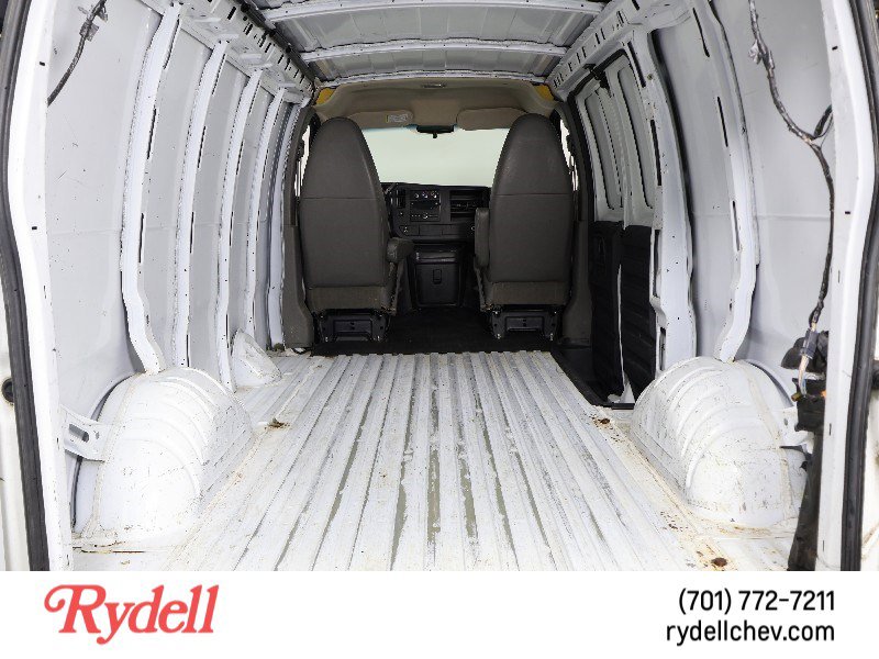 Used 2010 Chevrolet Express 3500 image 6