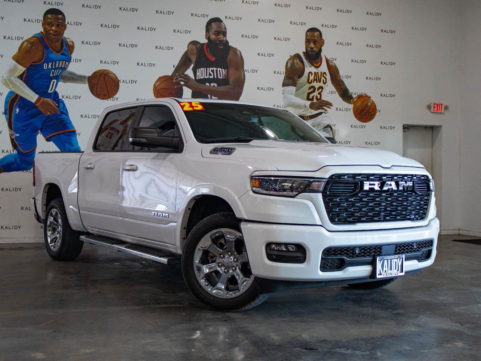 Used 2025 RAM 1500 Lone Star AWD/4WD image 2