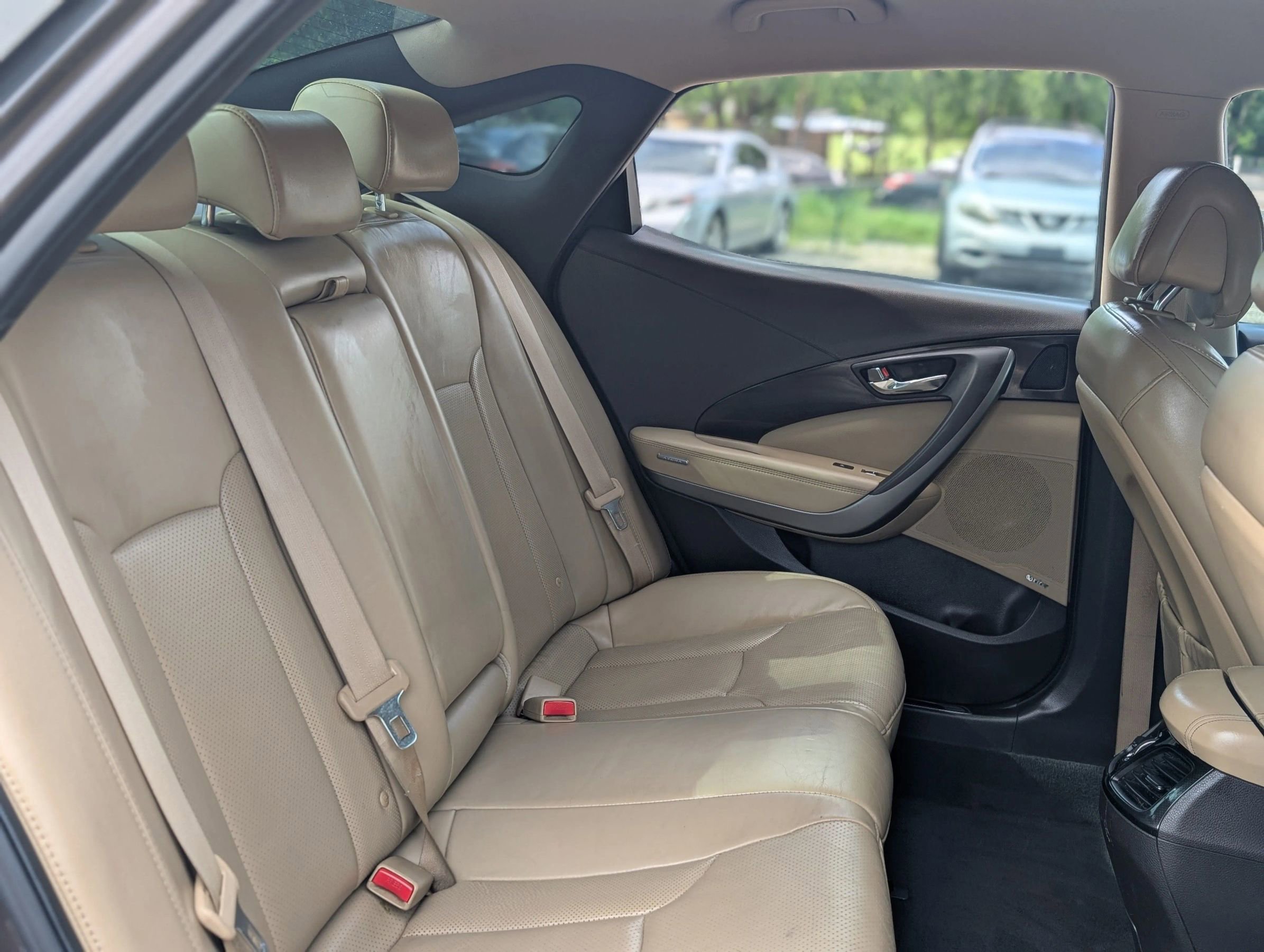 Used 2016 Hyundai Azera FWD image 17