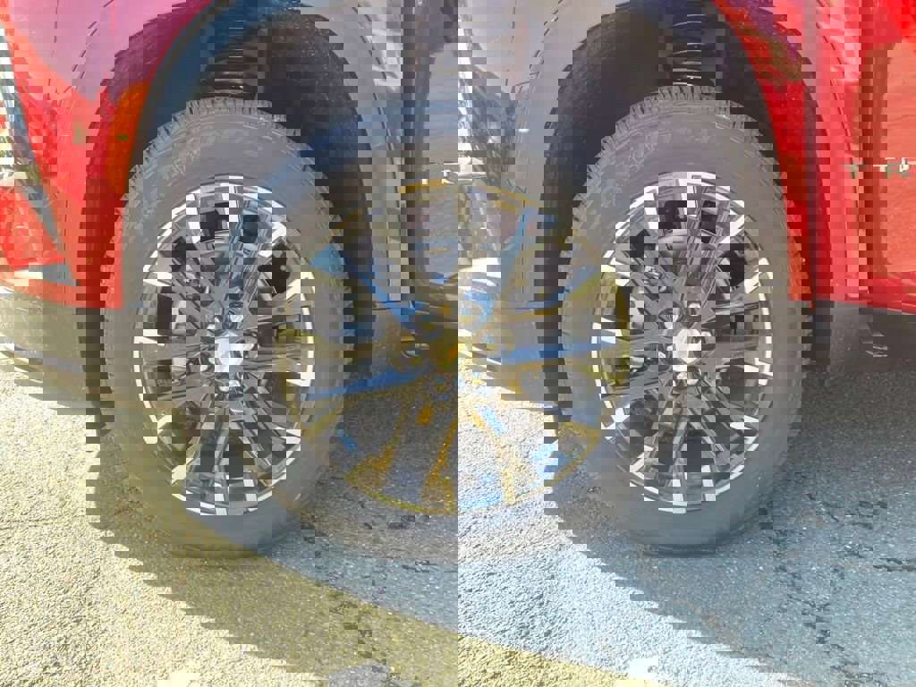 New 2025 Chevrolet Traverse LT w/ Sun and Wheel Package image 27