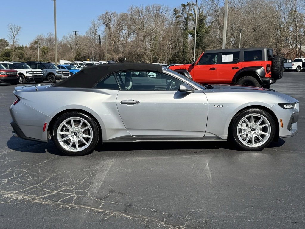 Used 2024 Ford Mustang GT Premium image 6