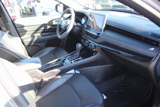 Used 2022 Jeep Compass Altitude image 32