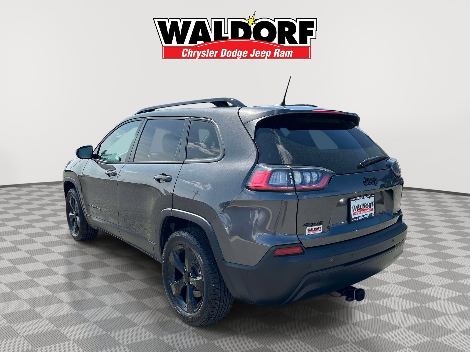Used 2023 Jeep Cherokee Altitude Lux image 4