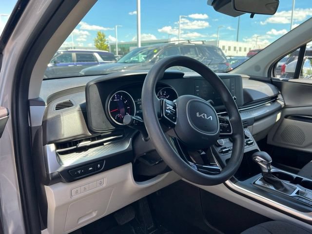 Certified 2022 Kia Carnival LX FWD image 10