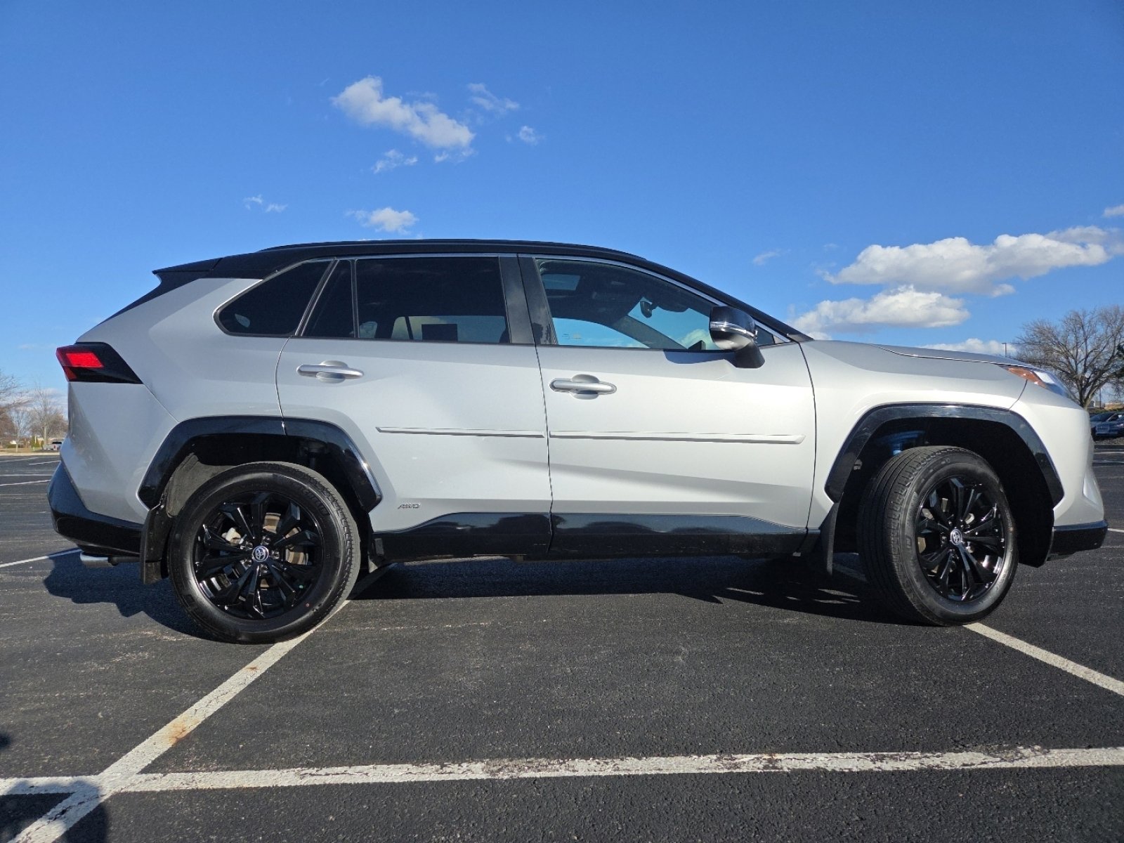 Used 2024 Toyota RAV4 XSE w/ Weather Package image 21