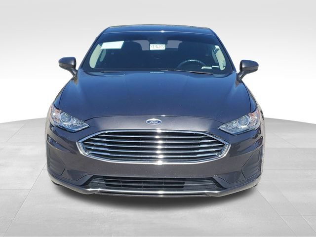 Used 2020 Ford Fusion SE image 2