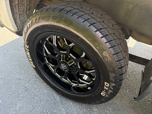 Used 2021 Chevrolet Silverado 1500 LTZ w/ LTZ Premium Package AWD/4WD image 10