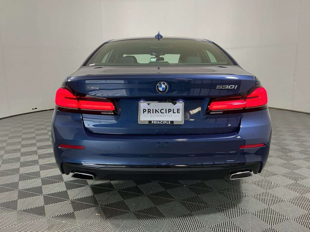 Used 2023 BMW 530i xDrive w/ Premium Package AWD/4WD image 6