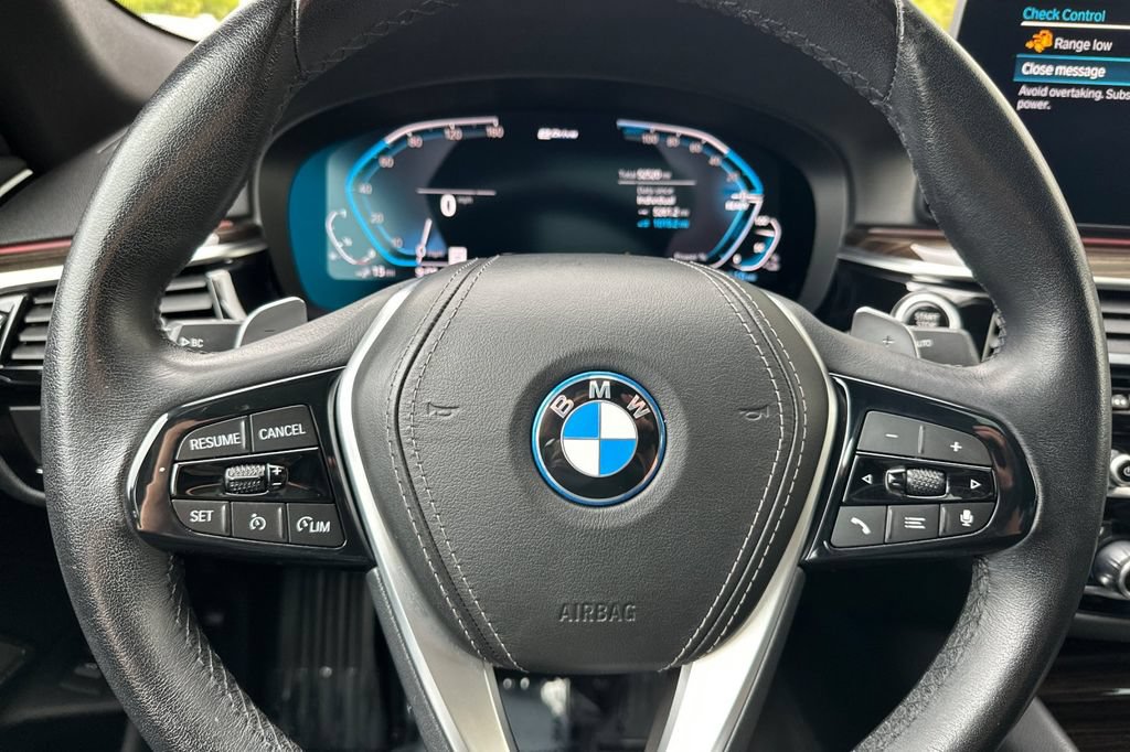 Used 2023 BMW 530e w/ Premium Package RWD image 26