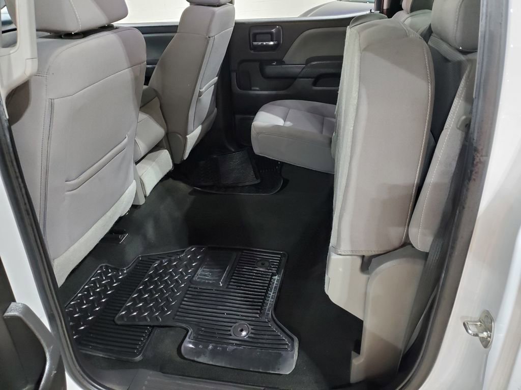 Used 2018 Chevrolet Silverado 1500 Custom w/ Custom Value Package AWD/4WD image 28