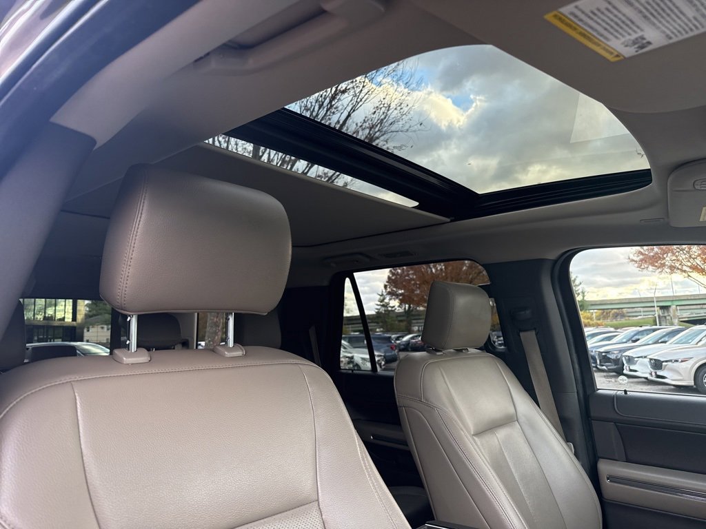 Certified 2019 Ford Expedition XLT w/ Equipment Group 202A image 34