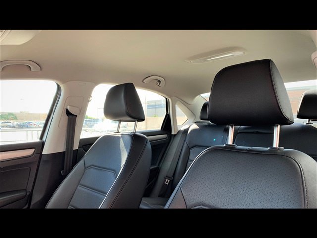 Used 2014 Volkswagen Passat 1.8T Wolfsburg Edition FWD image 10
