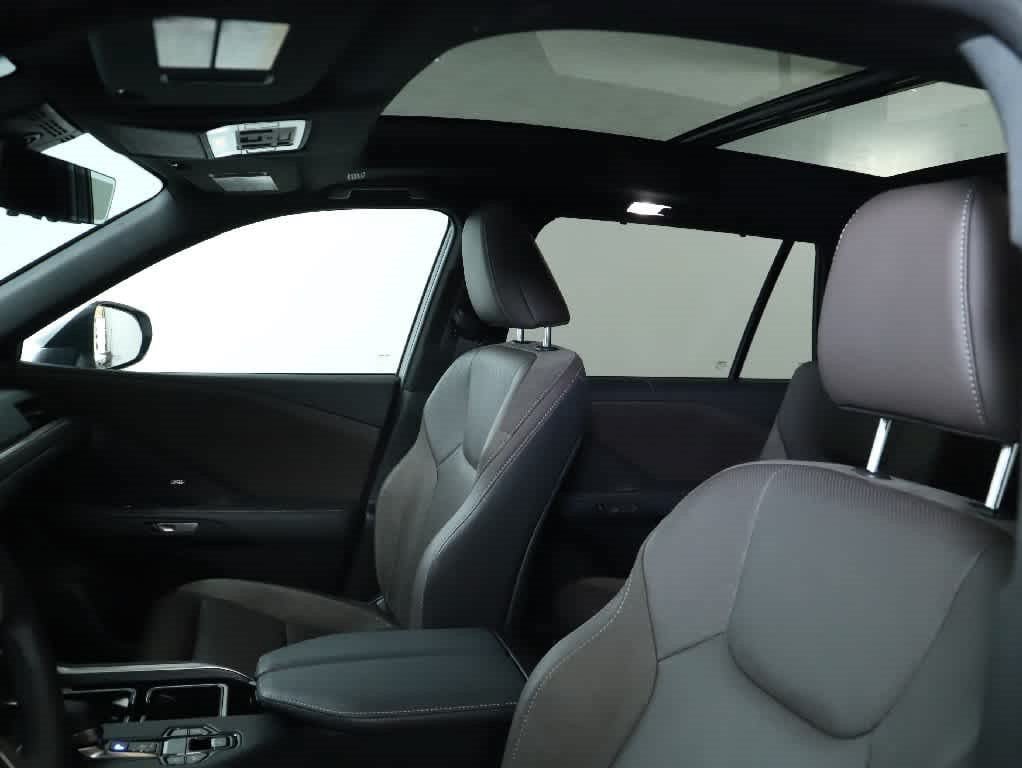 Used 2025 Lexus TX 350 AWD w/ Technology Package image 21