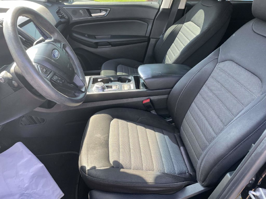 Used 2020 Ford Edge SE FWD image 13