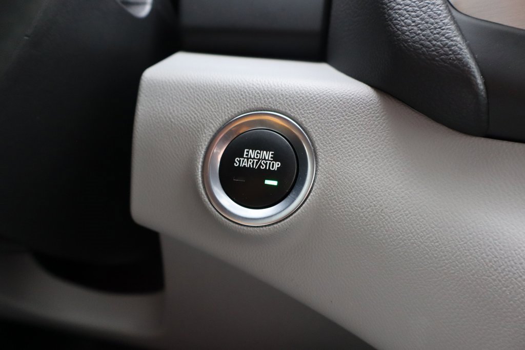 Used 2022 GMC Terrain SLE w/ Driver Convenience Package image 13