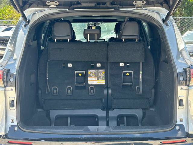 Certified 2025 Toyota Sienna XSE w/ XSE Premium Package AWD/4WD image 15