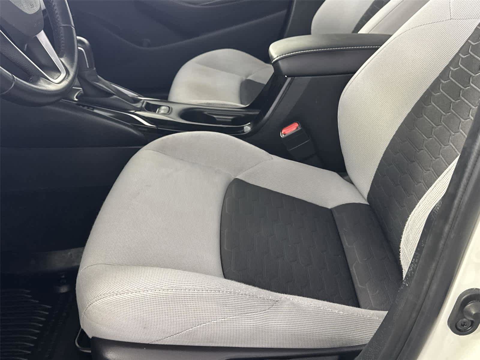 Used 2019 Toyota Corolla SE FWD image 11
