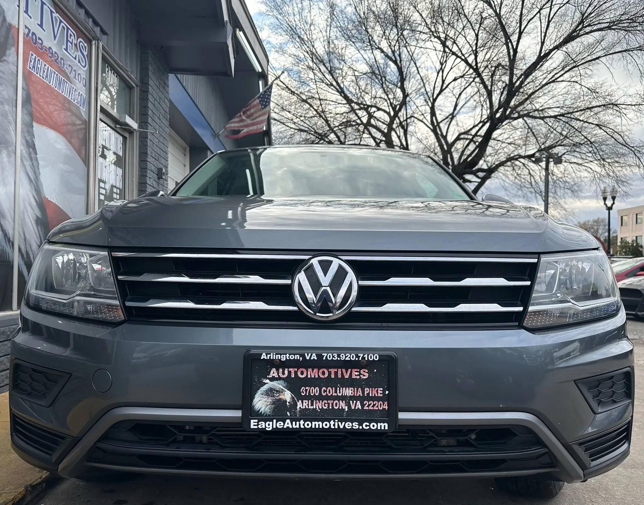 Used 2018 Volkswagen Tiguan S image 5
