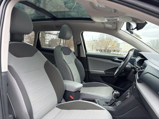 Used 2022 Volkswagen Taos SE image 22