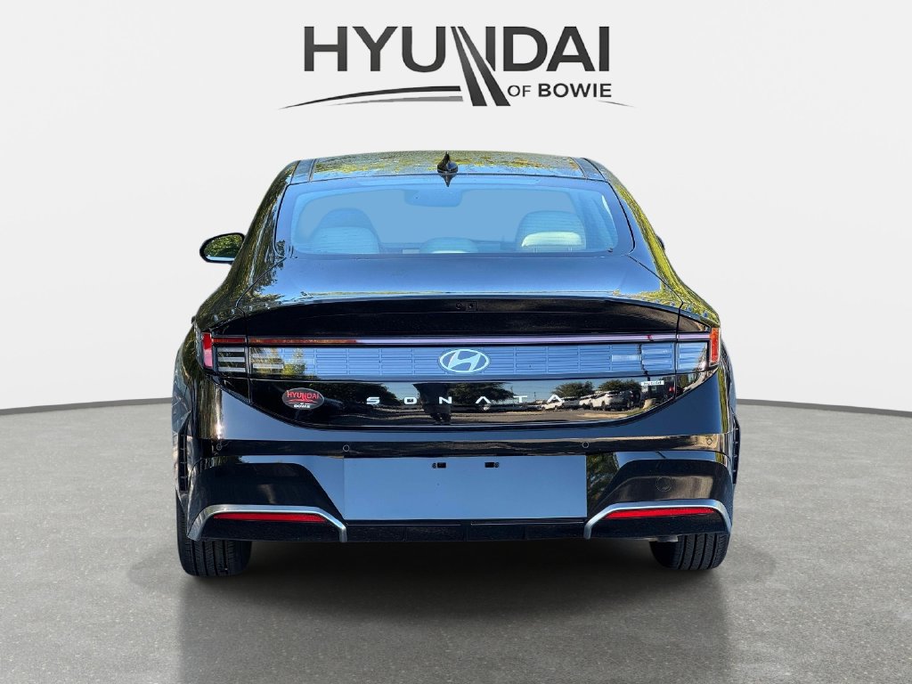 New 2027 Hyundai Sonata Limited FWD image 3