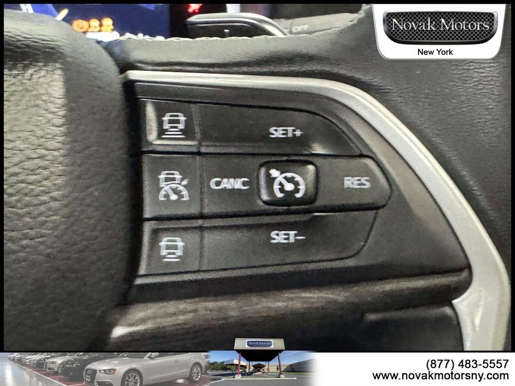 Used 2022 Jeep Grand Cherokee L Limited image 18