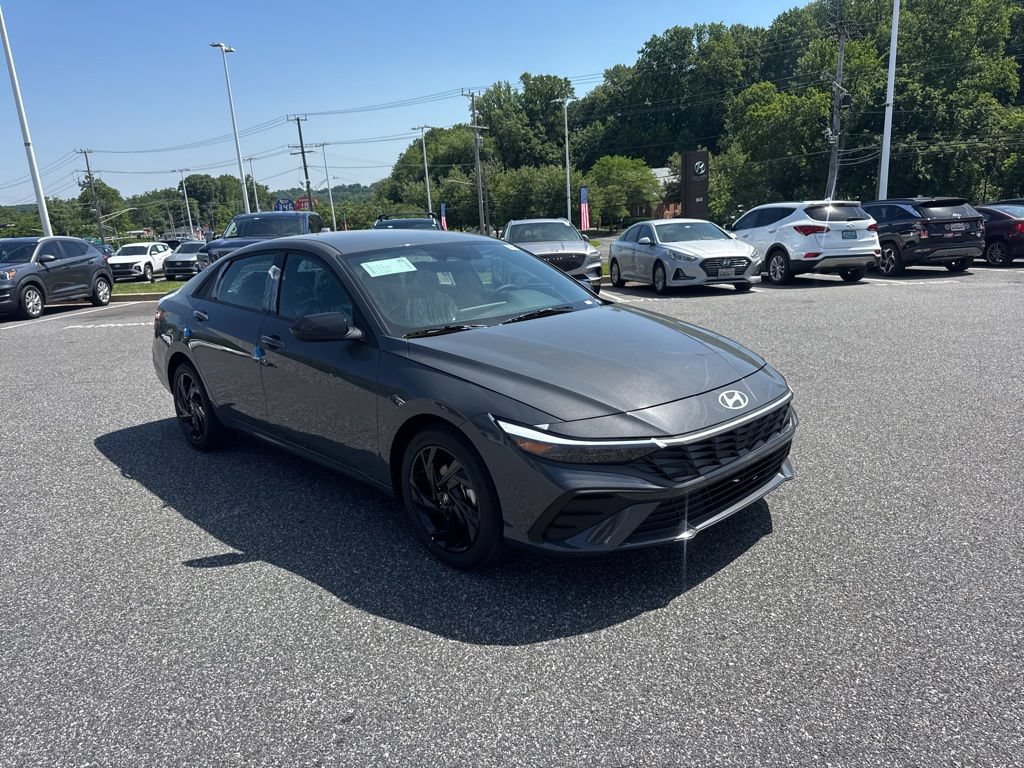 New 2026 Hyundai Elantra Sport FWD image 2