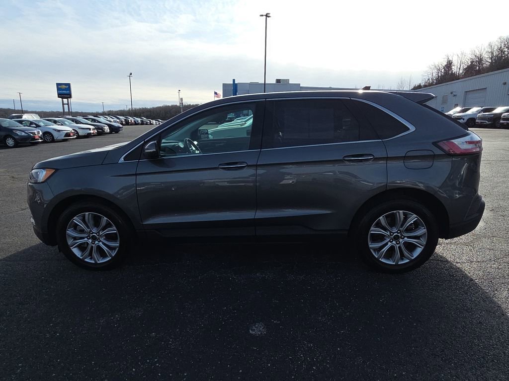 Used 2024 Ford Edge Titanium image 5