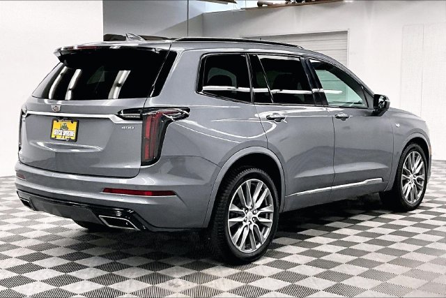 Used 2021 Cadillac XT6 Sport AWD/4WD image 12