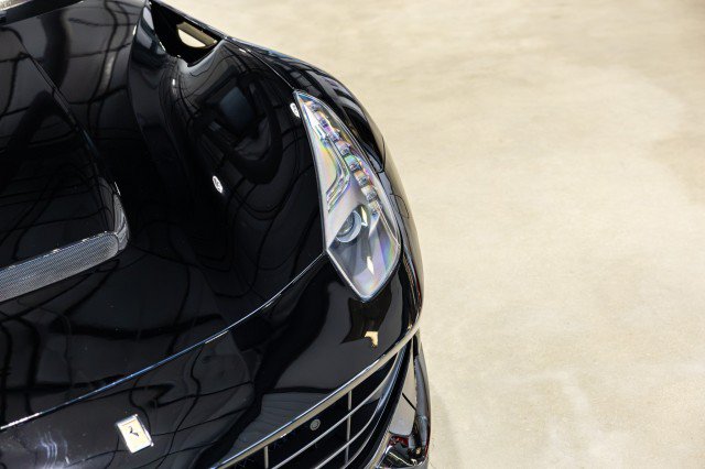 Used 2015 Ferrari F12 Berlinetta RWD image 10