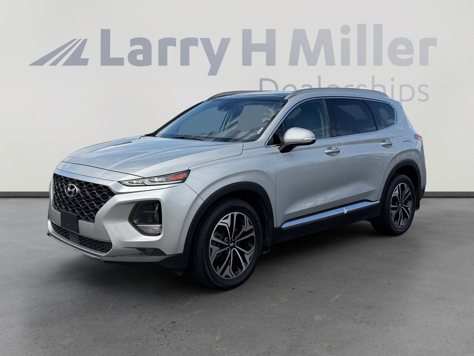 Used 2019 Hyundai Santa Fe AWD image 1