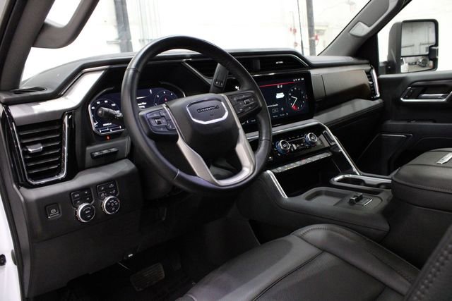 Used 2024 GMC Sierra 2500 Denali w/ Denali Reserve Package image 29