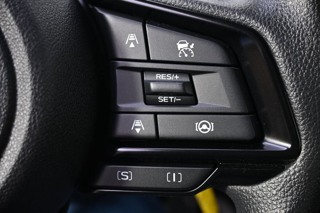 Used 2025 Subaru Forester AWD/4WD image 32