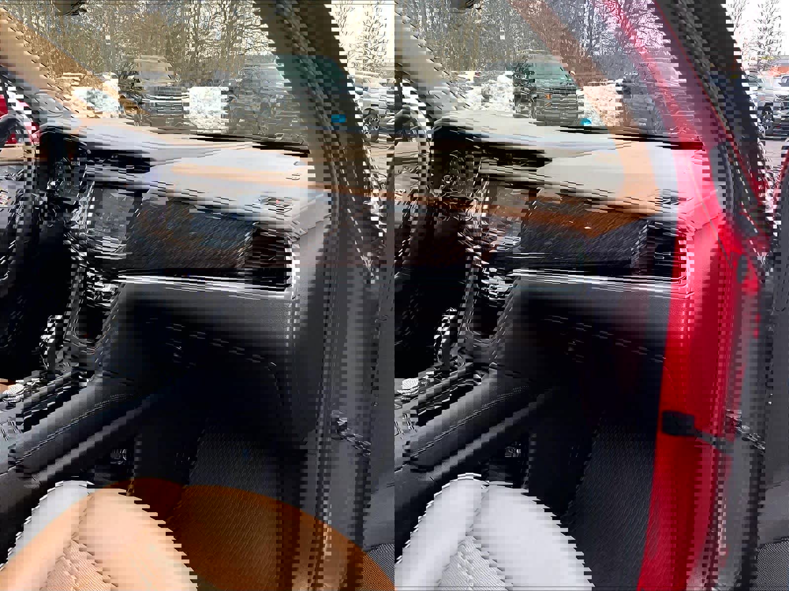 Used 2023 Cadillac XT6 Premium Luxury w/ Platinum Package image 13