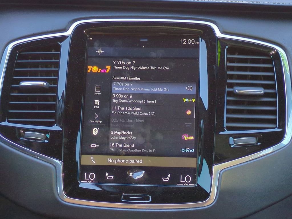 Used 2017 Volvo XC90 T8 Inscription w/ Vision Package image 18