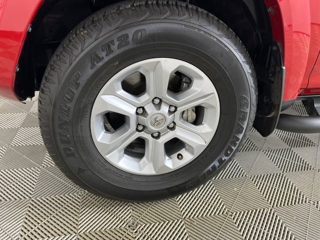 Used 2022 Toyota 4Runner SR5 Premium w/ Moonroof Package RWD image 26