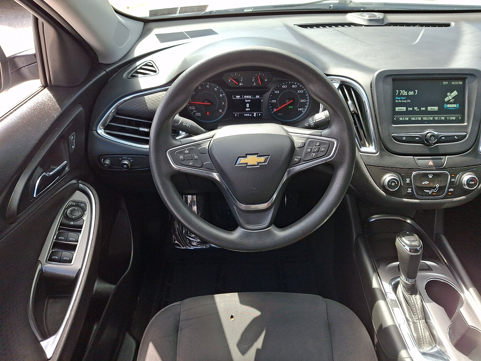 Used 2018 Chevrolet Malibu LT FWD image 12