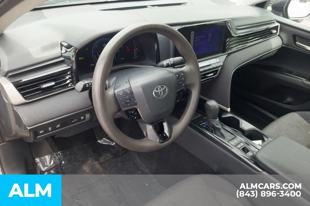 Used 2025 Toyota Camry LE FWD image 14