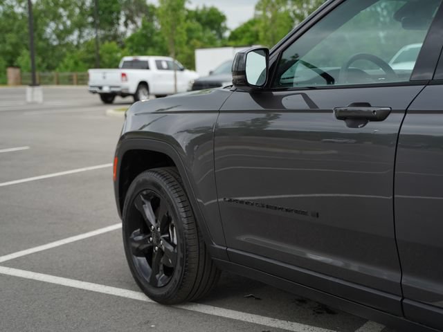 New 2026 Jeep Grand Cherokee L Limited w/ Limited Altitude Package AWD/4WD image 39