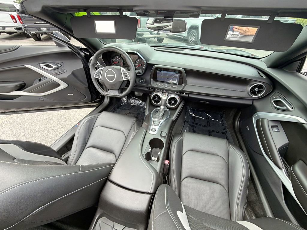 Used 2016 Chevrolet Camaro LT image 11