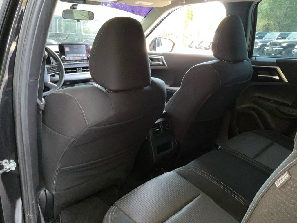 Used 2022 Mitsubishi Outlander ES AWD/4WD image 30