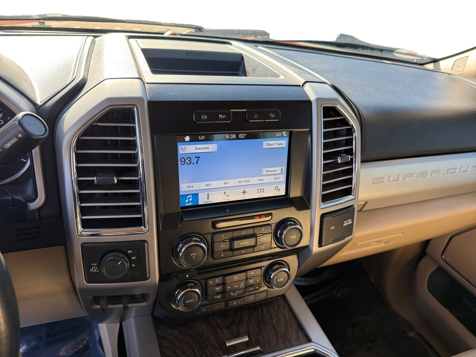Used 2017 Ford F250 Lariat w/ Lariat Value Package image 12