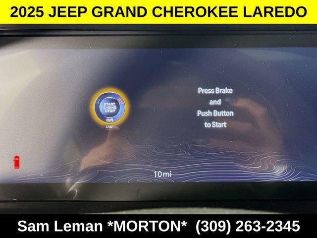 New 2025 Jeep Grand Cherokee Laredo image 12