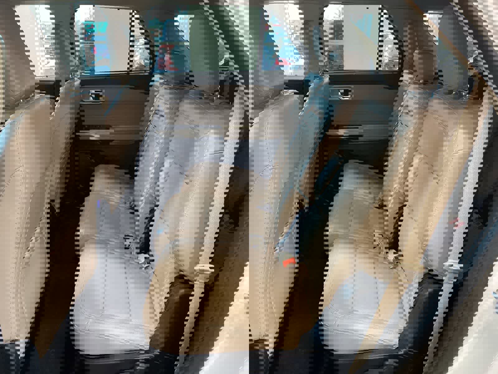 Used 2021 Ford Explorer Limited image 25