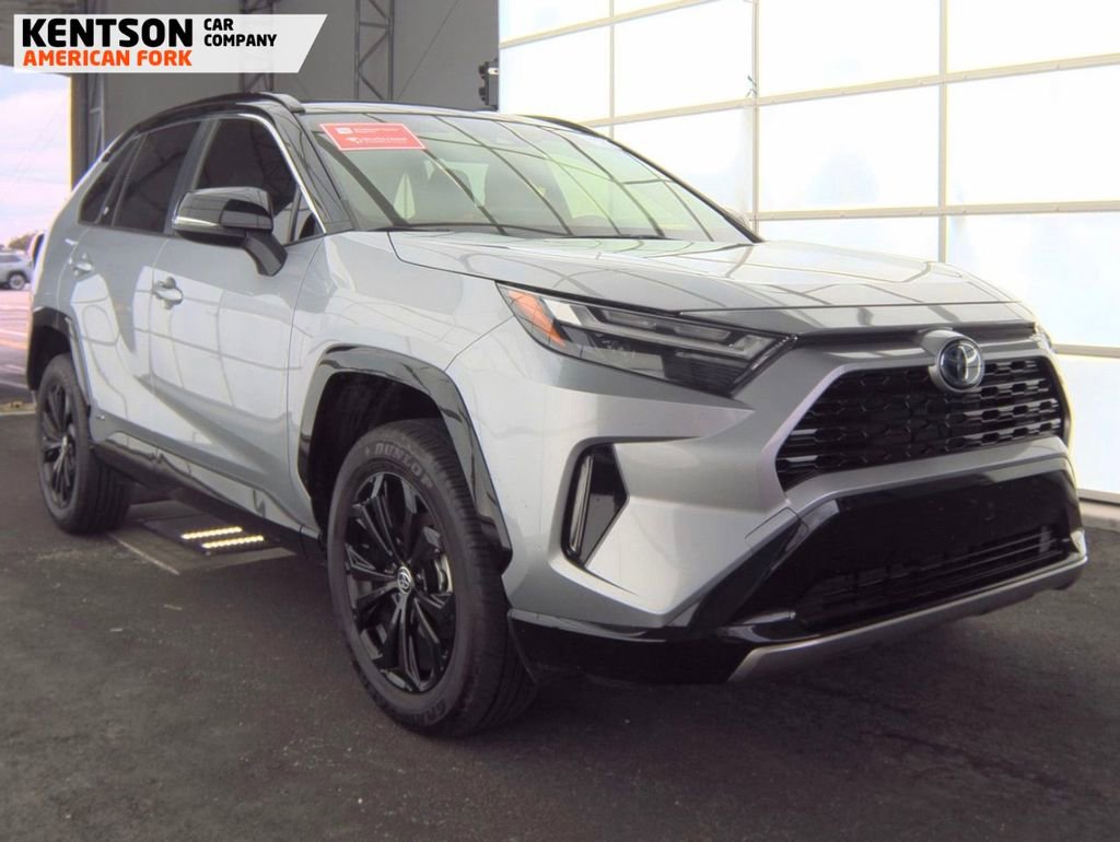 Used 2024 Toyota RAV4 XSE image 5