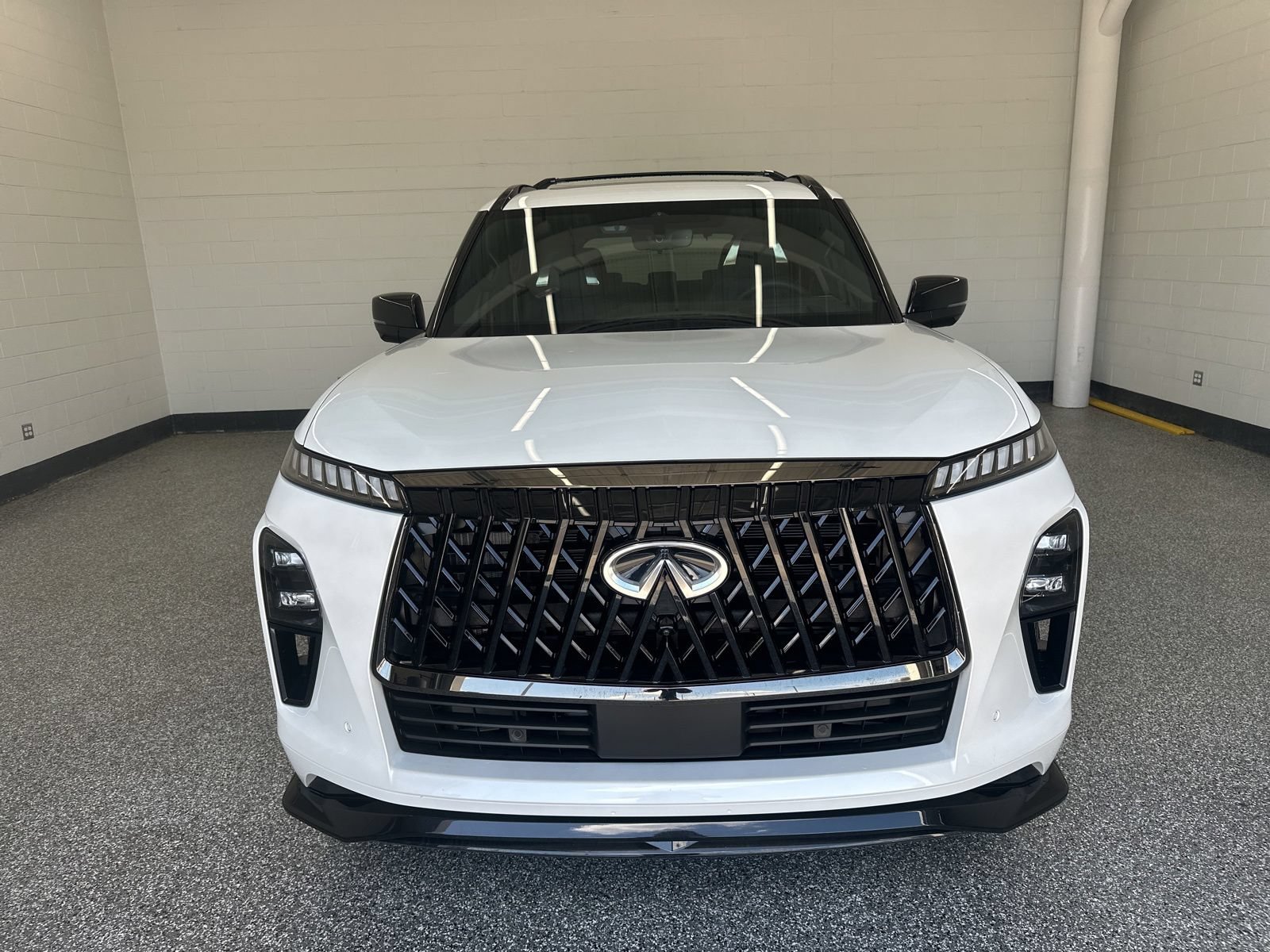 New 2026 INFINITI QX80 4WD image 5