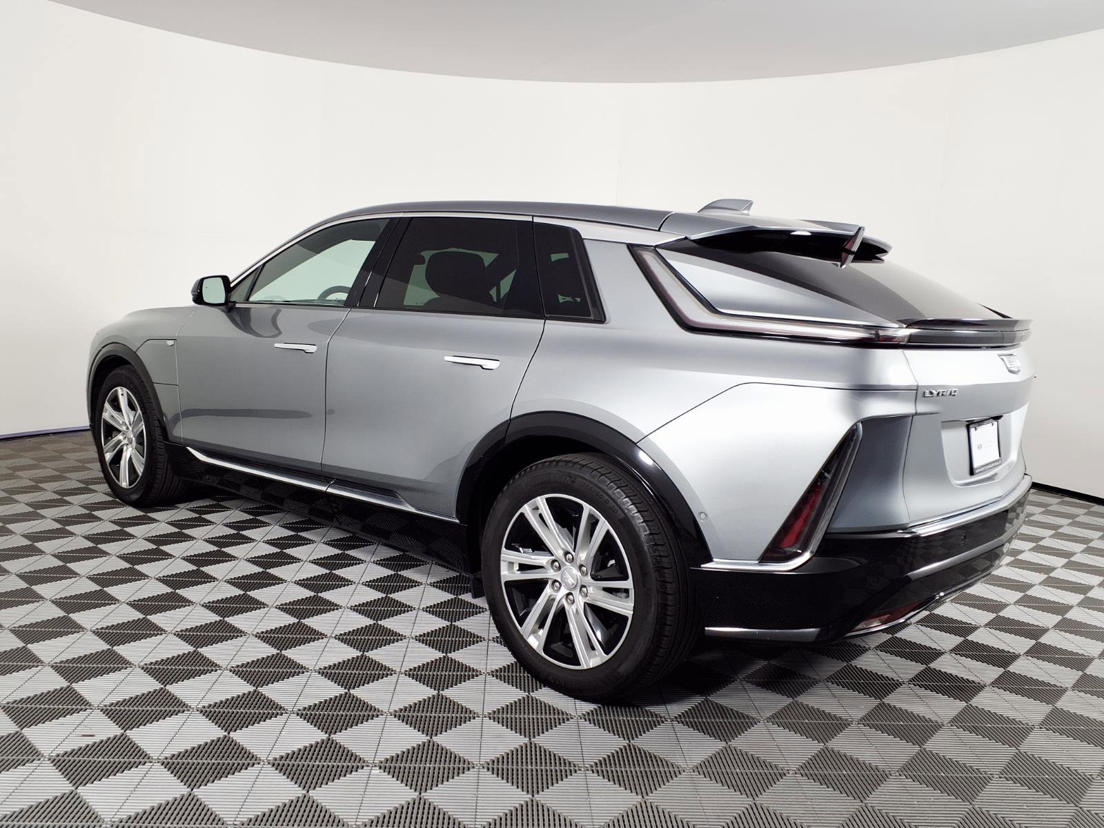 Certified 2024 Cadillac Lyriq Tech w/ Driver Assist Package RWD image 6