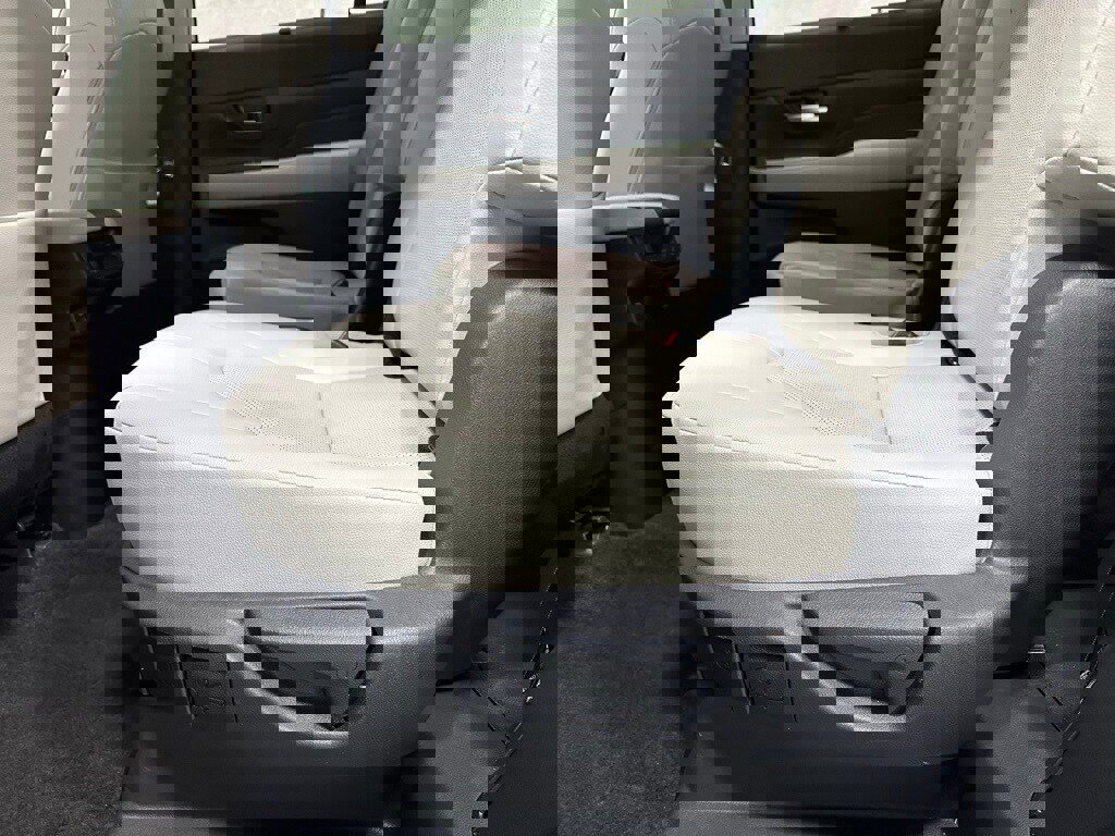 Used 2025 Toyota Grand Highlander AWD image 45