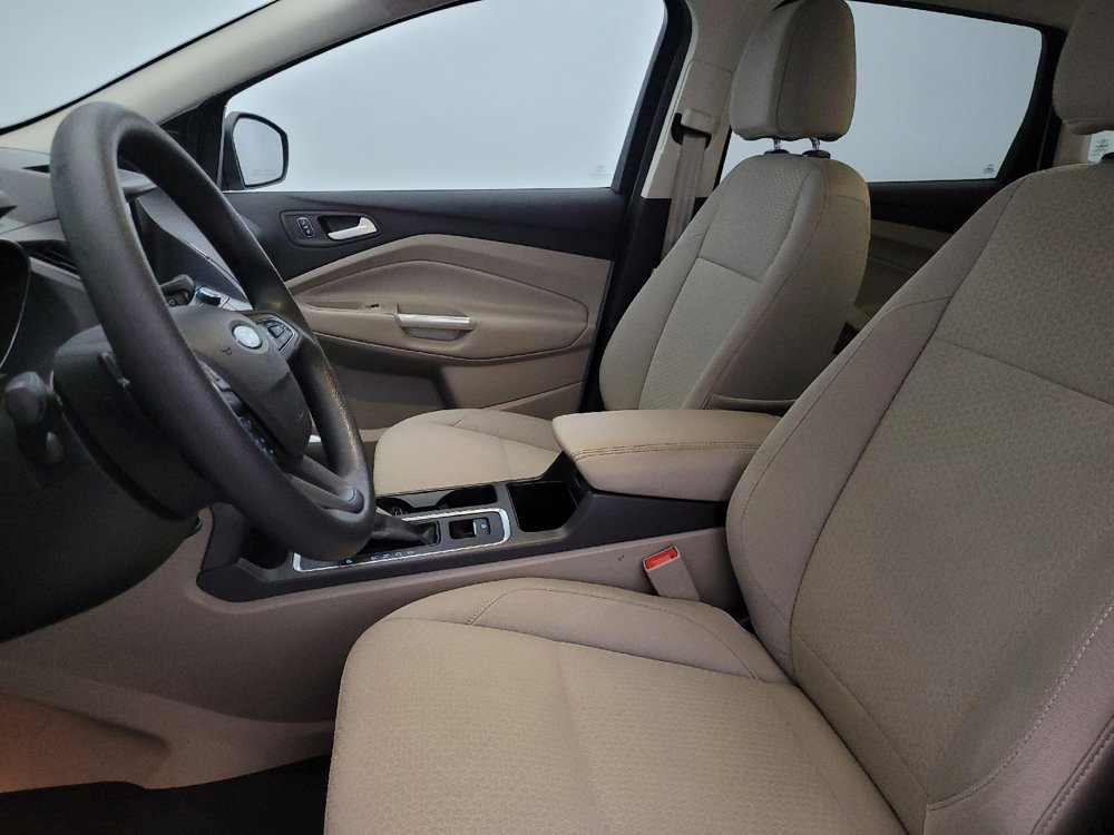 Used 2017 Ford Escape SE w/ Equipment Group 201A image 17